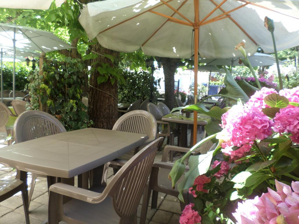 Appart'Hotel Les Tilleuls Saint-Macaire Oda fotoğraf